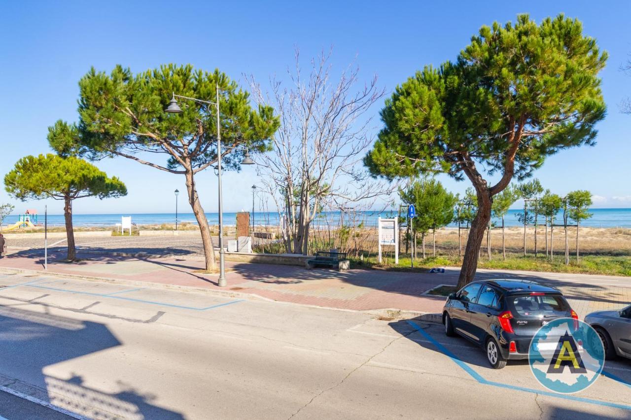 Casa Del Bello - Appartamento Di Fronte Al Mare A Silvi Silvi Marina Exterior foto